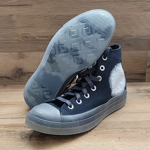 Converse high top Brand new in the box. - Picture 3 of 9